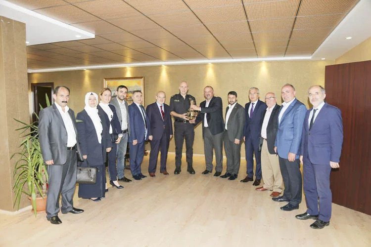 Çelikbilek'ten Müdür Güleç'e iade-i ziyaret 1 celikbilek ten mudur gulec e iade i ziyaret 4 zkQQQqZ0ZF