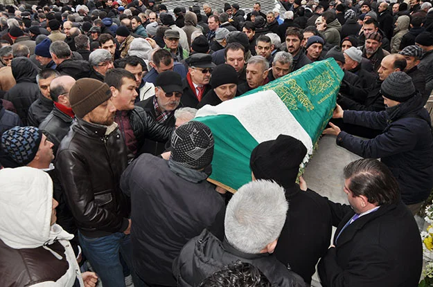 Mehmet Aydınoğlu’nun sevenleri Soğuksu’ya sığmadı 1 cena OP8NyyL7w