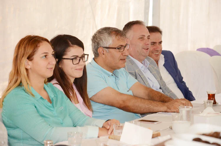 CHP Beykoz İlçe Başkanı Mahir Taştan: ‘halk baş tacı edilmelidir’ 1 chp basin beykoz