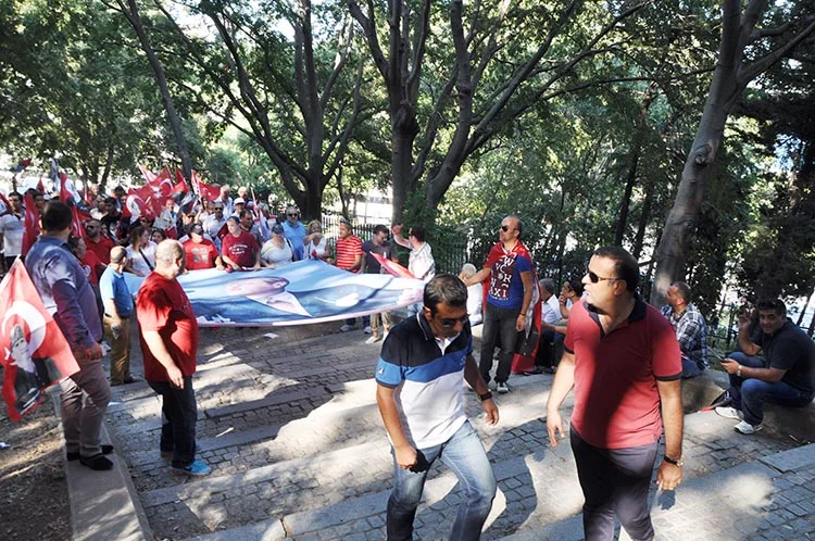 Beykoz'un coşkusunu Taksim'e taşıdılar 1 chp beykoz takism mitin Nld2O4pPhK