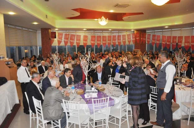 CHP Beykoz İlçe Örgütü'nden gövde gösterisi 1 chp db sec 15 QrCHr5i4Jf