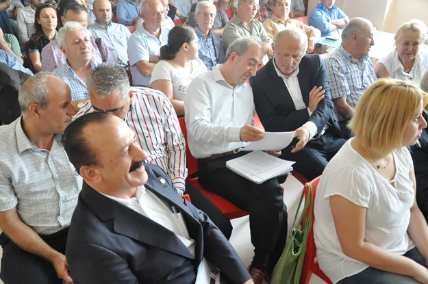 CHP’de toparlanma toplantılarına yoğun ilgi var 1 chp eylul 201 FlUt aitEq