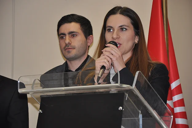 chp genclik konf db secili 13 8MXBmWVMyB