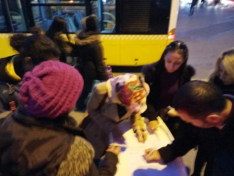 CHP Beykoz'da 2 saatte bin imza topladı 2 chp imza 1 O o7AeKZkV