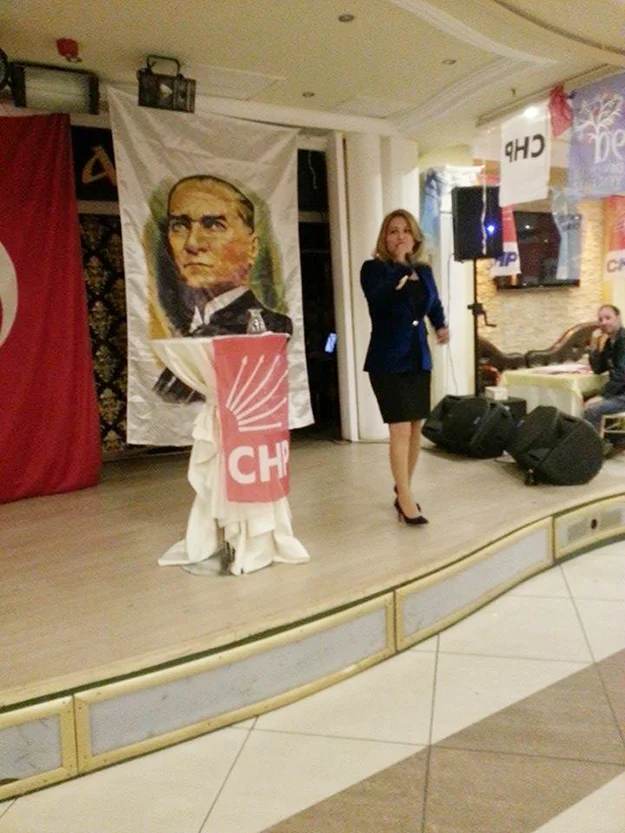 chp kadin beyk EQHlTK9I9w