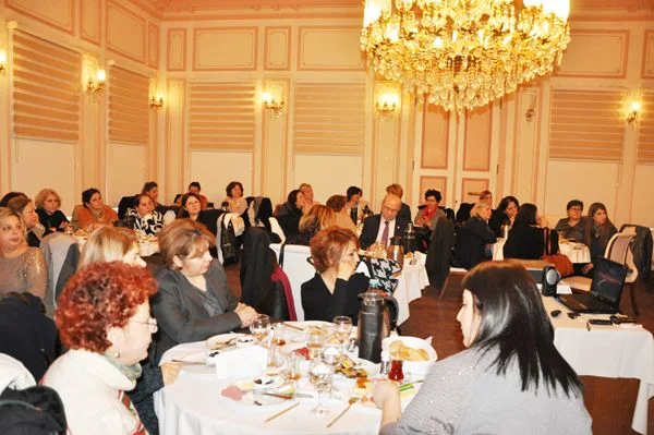 CHP’li kadınlar, “bize yer açın” dedi 3 chp kadin dayanism 4aapPQFZUs