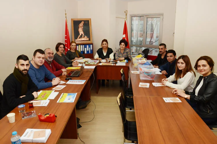 CHP Kadınları Beykoz'da ne yapıyor? 1 chp kadinlari 2 eqqltfgLTA