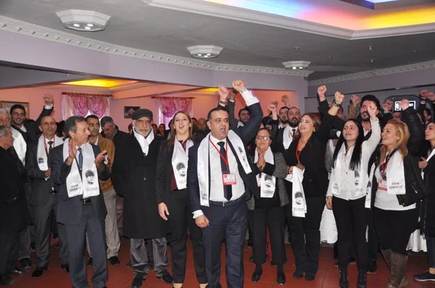 CHP’nin Beykoz İlçe Başkanı Mahir Taştan oldu… 6 chp kongre 2015 43 gVwek2Ph1B