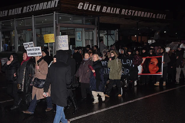 chp ozgecanaslan protesto db 8 LCcmtKAbiD