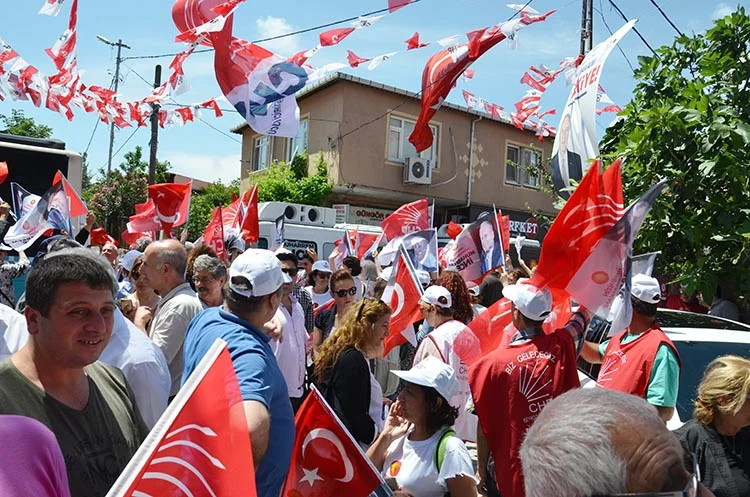 Akif Hamzaçebi Beykoz’da İnce’ye destek istedi 1 chp yenimahal NytqRA 0MP