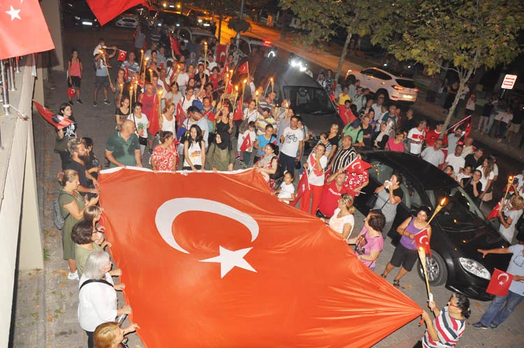 CHP Beykoz'da kortej geleneği sürüyor 2 chpbeykozdakortejgelenegisuruyor 7 1gz3ajTOQF