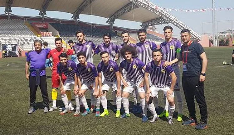 Çubukluspor U19, 9 kişiyle şampiyon oldu 3 cubuk 4 calFfzNSl2