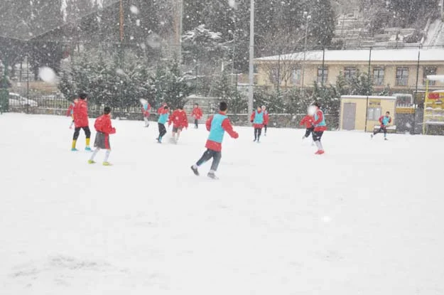 Çubuklu U-14 durmak bilmiyor 1 cubuklu u 14 devam 2 UgHOOUIv7a