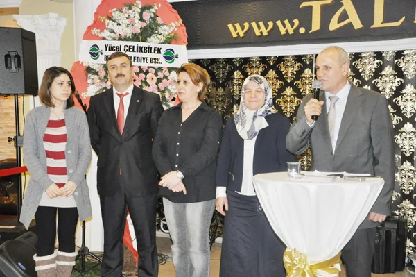 Kadınlar adeta birbiriyle yarıştı... 6 cubuku dernegi kadinla 5YDv9DDvrh