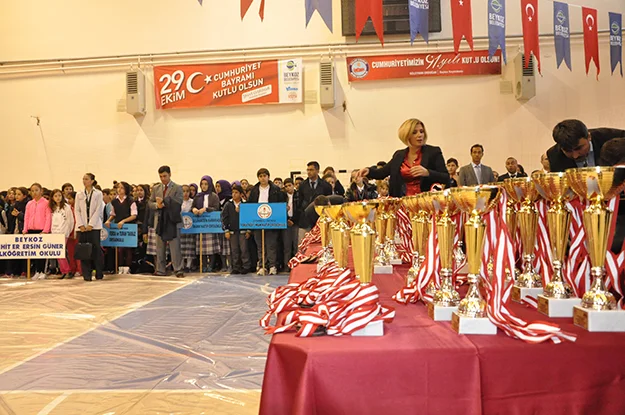 cum sec 17 He9RzX58BN