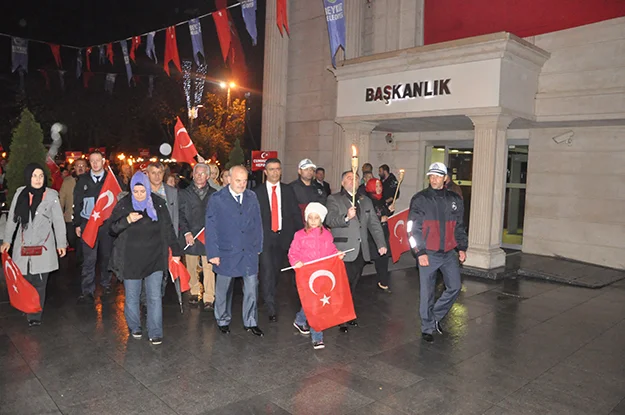 cumhur yuruyus beyk Y0knvSog8D