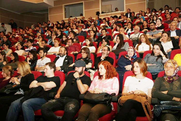 Beykoz'da mahalle ve Avrupa kültürleri sahnede 1 curcuna bey My aCfhiU