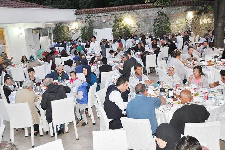 Beykoz’da gönül sofrasına dar gelirliler oturdu 3 dar gelir sofra beykoz 5 F8A8QNPibS