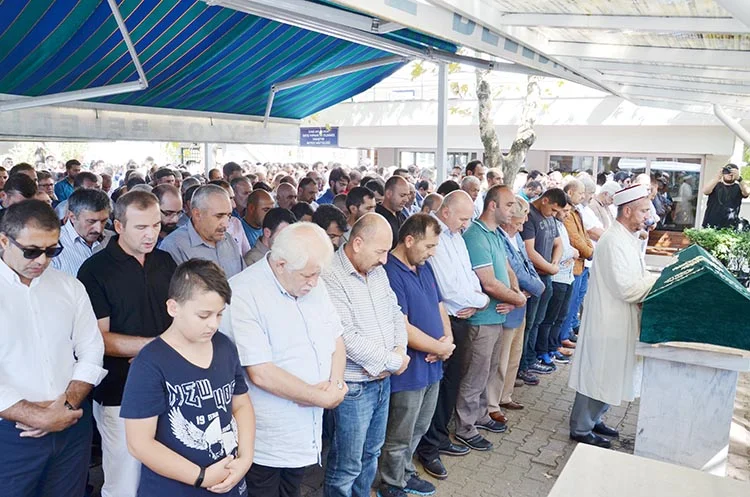 Beykoz Meclis Üyesi Tuncer Dede’nin baba acısı 2