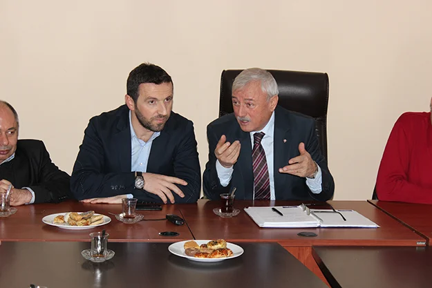 dernekler birligi yilmaz ziyaret chp 3 BC2SIYRWYL