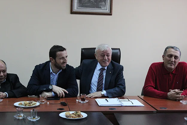 dernekler birligi yilmaz ziyaret chp 4 r1aZa3o8w0