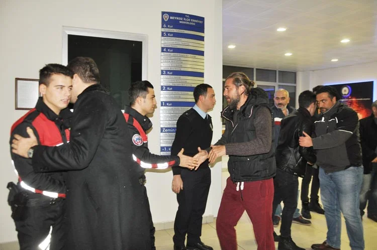 Diriliş Ertuğrul ekibi Beykoz Emniyeti'ndeydi 3 dirilis beykoz eminye VDvLNKh5tS