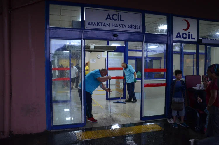 Dolu Beykoz’u teğet geçti 2 dolu teget 11 7gd57z8hN