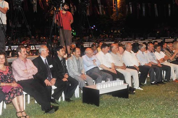 Erzurum ve Çankırılılar sahnedeydi... 1