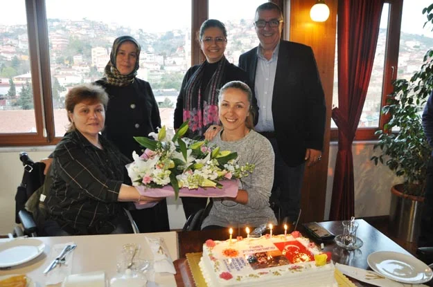 Beykozlu Ebru Bulgurcu çok mutlu oldu 1 ebru bulgurcu beykoz db 7 zcZECgTQSN