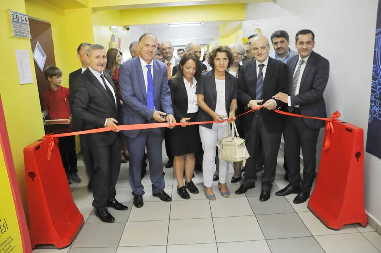 Beykoz'da yeni eğitim-öğretim yılı başladı 7 egitimogretimyilibeykozdabasladi 3 ln8c0bKvQA