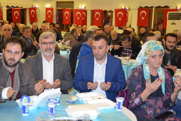 Beykoz, şehidi için ellerini semaya açtı 2 ellersema 4EwmVbIAzO