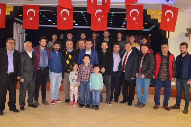 Beykoz, şehidi için ellerini semaya açtı 3