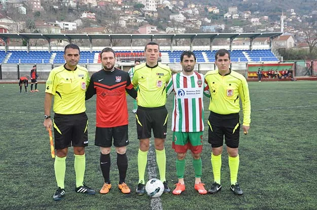 Elmalı tek gole boyun eğdi 3 elma suritEDQTC