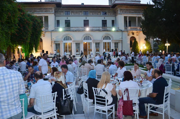 Beykoz Emniyetinde hem iftar hem veda vardı 1 emniyet if sec 18 rX11 l3SES