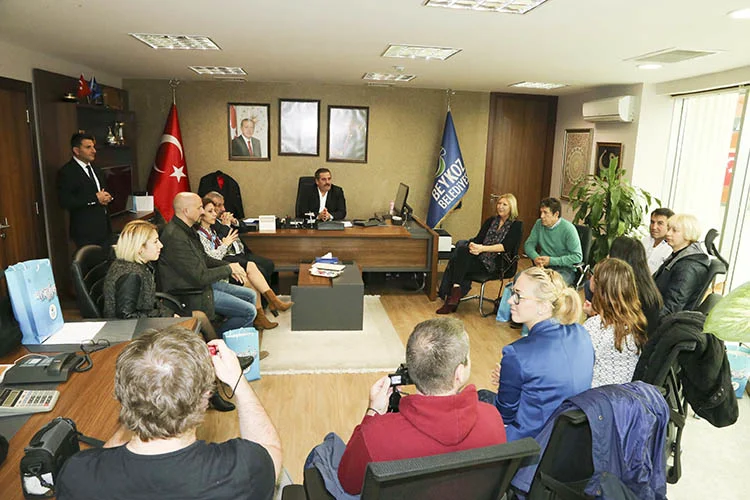 Erasmus temsilcileri Başkan Çelikbilek’i ziyaret etti 1 eras ziy bel 1 UkYzvqQaDw