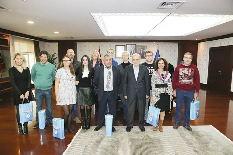 Erasmus temsilcileri Başkan Çelikbilek’i ziyaret etti 2 eras ziy bel 2 ei9b6H8 JA