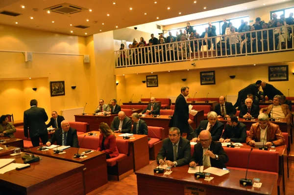 Erdal Öztürk’ten CHP’ye manifesto 5 erdal meclis s EzZIIq M23