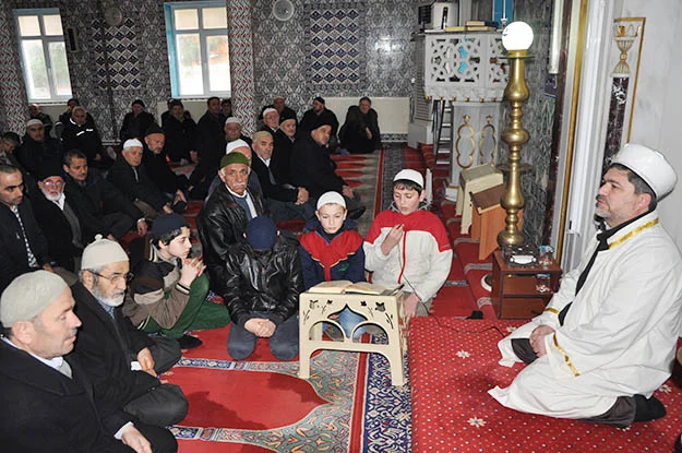 erdem celik mevlit 4 zpWJiuaZwU