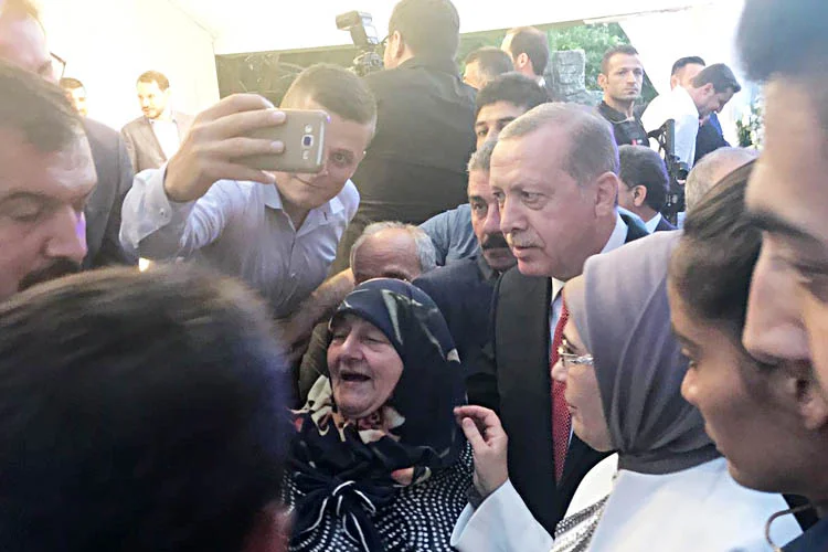 Erdoğan, Güneysuluların düğünü için Beykoz'da 3 erdogan gundogan dugu 4 w LJeOV3