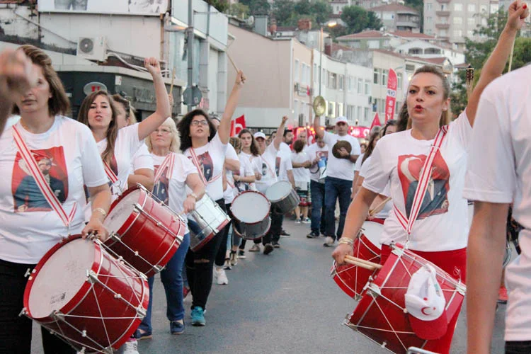 CHP Beykoz'da, Zaferi fener alayıyla kutladı 1 fener alayi secili 1 qFXbGvi m