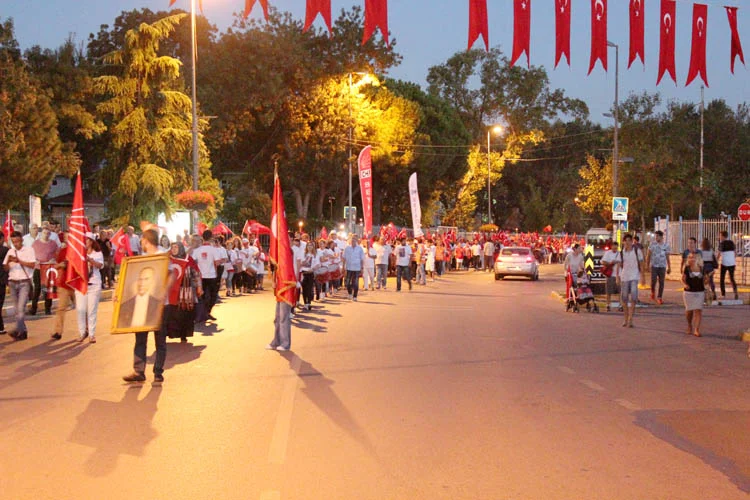 CHP Beykoz'da, Zaferi fener alayıyla kutladı 2 fener alayi secili 7 Bs hJ1cMPK