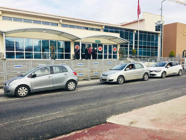 FSM'yi kapatan askerler hesap veriyor 2 fsmyikapatanlarhesapveriyo PnpqIbsDe2