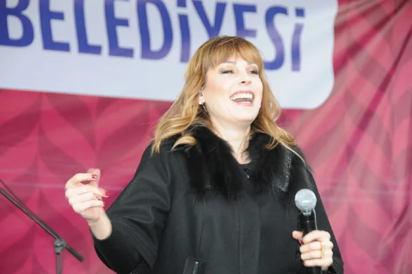 Beraber ıslandık yağan yağmurda… 1