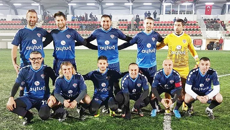 Beykoz veteranlarından bir galibiyet bir beraberlik 2 g 8NrzOI cGa