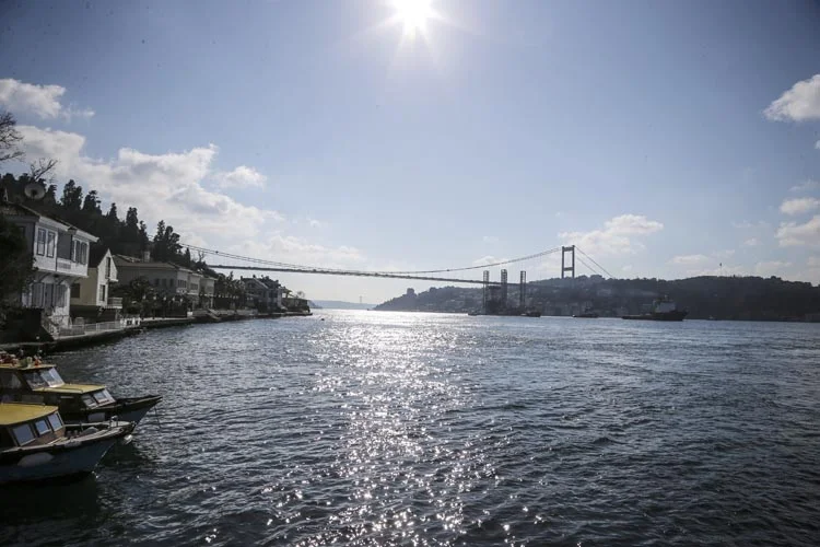 Petrol platformu taşıyan gemi Beykoz’dan geçti 4 gemi 4 58rSFXFKIe