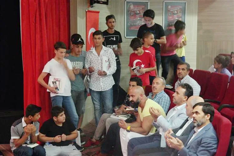 Beykoz'da gençlerin 15 Temmuz hassasiyeti 1 gencl A5g0BJmtm4