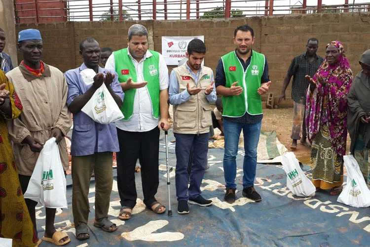 Beykoz, İHH aracılığıyla Gine'ye uzandı 1 gine ihh m3R eqPL u