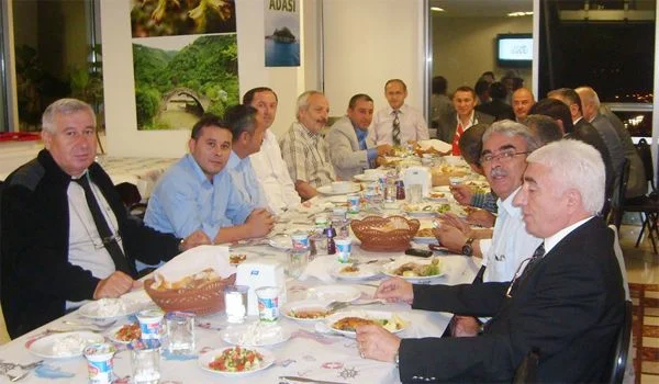 Biz Giresunlu Belediye Başkanı istiyoruz 1 gir kons 715q6ZIEuB