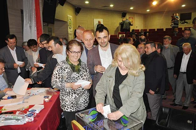 Beykozlu Giresunluların dertlerini Ali Bilir... 7 giresun kongre beykoz 8 dPJ46X8e8R