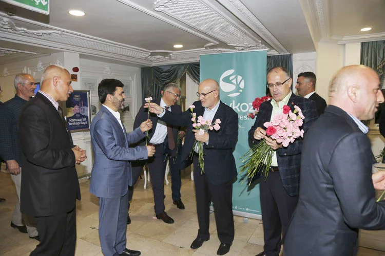 Beykoz protokolü iftar sofrasında buluştu 2 gonulsofrasindebeykozprotokol kP2gicqBbd